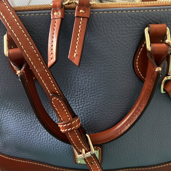 Dooney & Bourke, Pebble Grain Leather Zip Zip Satchel, never used blue - Picture 6 of 16